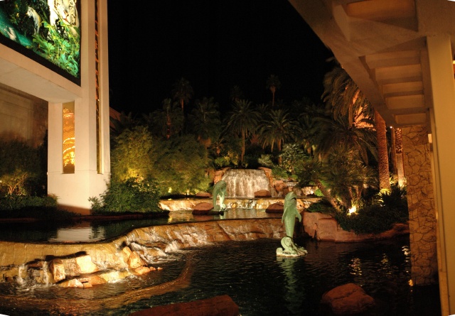 2004LVPano07