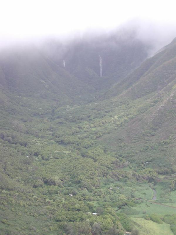 070102.HeloRideMolokai767r