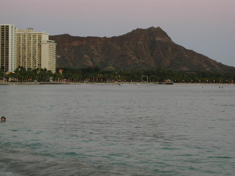 062602.WaikikiBeach89